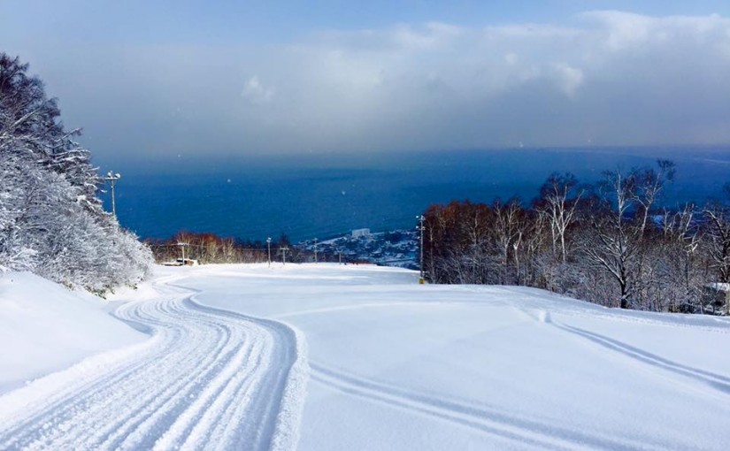 冬の挑戦、3月までの期間限定オーンズスキー場山頂カフェ速報